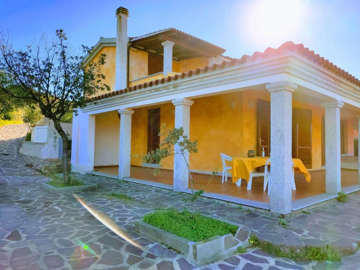 ブドーニSardinia Baya Sant'Annaアパートメント エクステリア 写真
